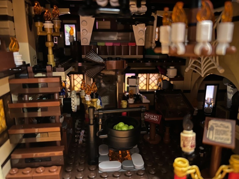 LEGO Hocus Pocus Sanderson Sisters Cottage