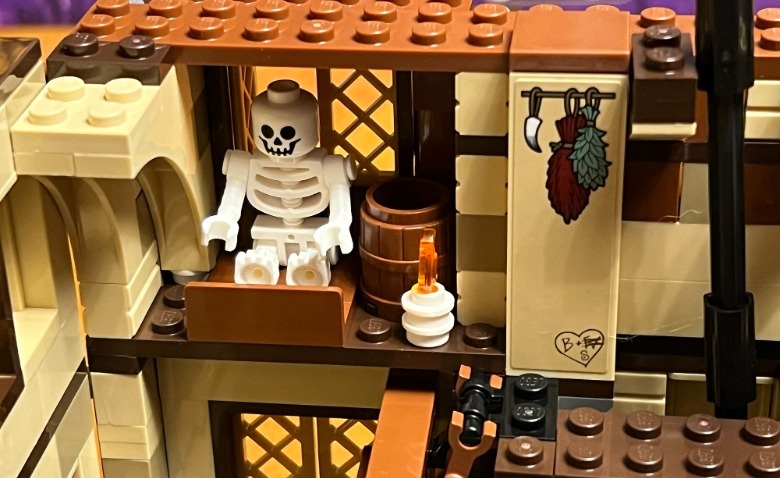 LEGO Hocus Pocus Sanderson Sisters Cottage