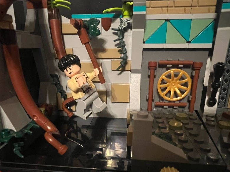 LEGO Indiana Jones Temple of the Golden Idol
