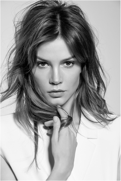 Sylvia Hoeks