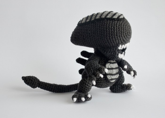 Alien Xenomorph crochet pattern