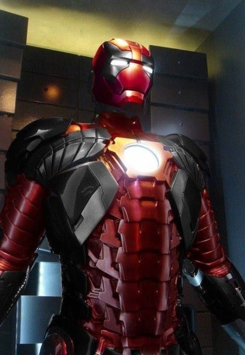 Deadpool Iron Man