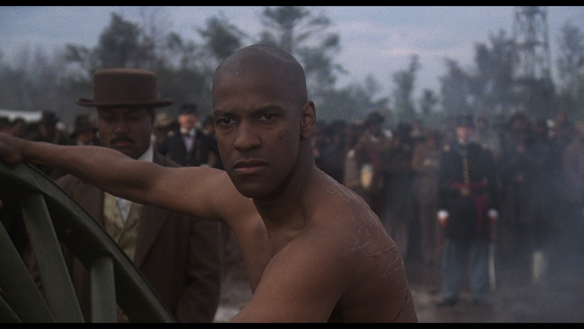 How Old Was Denzel Washington In Glory
