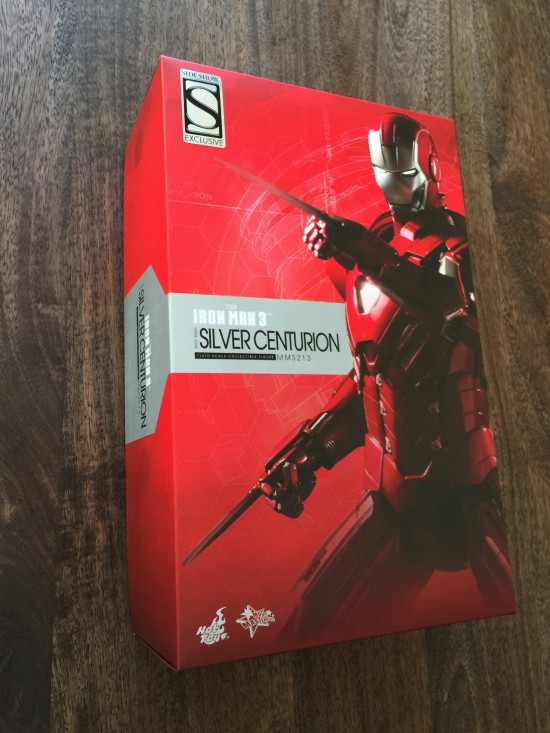 Hot Toys Iron Man Mark 33 Silver Centurion Sixth Scale Figure