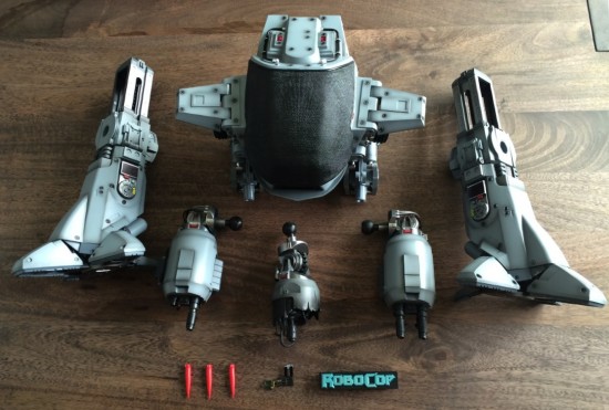 Hot Toys Robocop ED-209 Sixth Scale Figure compondents