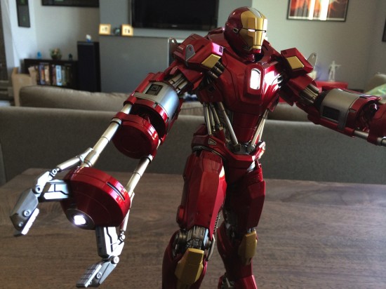 Hot Toys Iron Man Mark VVVX Red Snapper Sixth Scale Figure