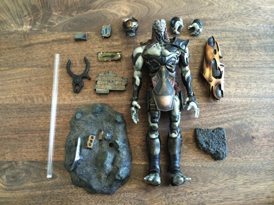 'The Avengers' Hot Toys Chitauri Commander Sixth Scale Figure