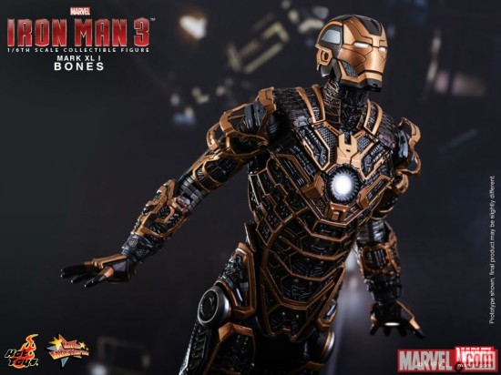 Iron Man Bones Hot Toys