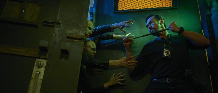 Kevin Durand in The Strain Season 3 / The Strain Chuck Hogan and Carlton Cuse Interview