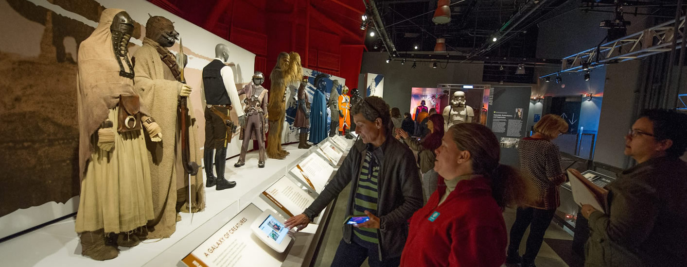 Star Wars Bits: Star Wars Costume Exhibit, John Boyega Talks Episode