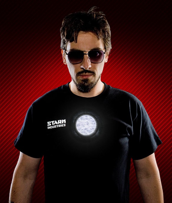 Stark-Industries-Light-Up-shirt