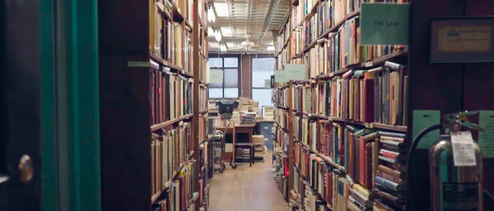 The Quarantine Stream: 'The Booksellers' Explores the Rare Book Business in New York City - Vimarsana News