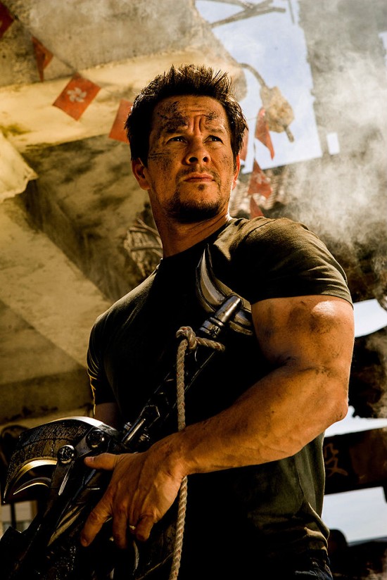 Transformers 4 Wahlberg poster