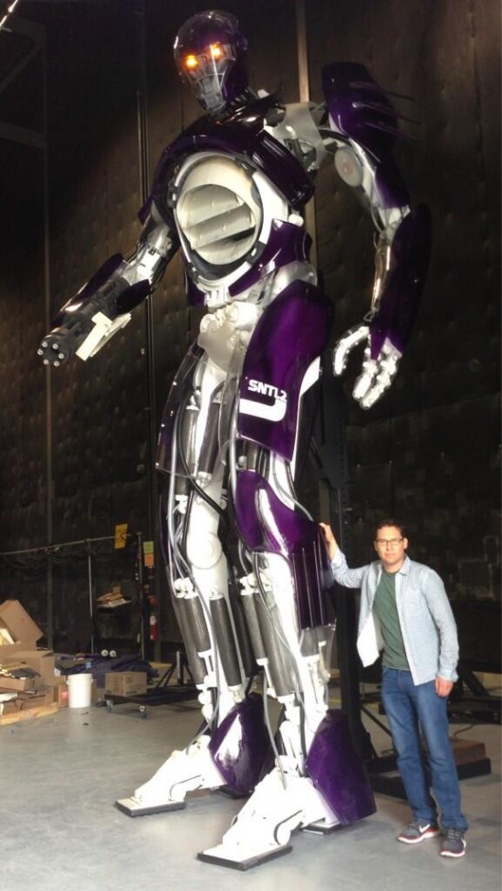 X-Men Days of Future Past - full-sized Sentinel