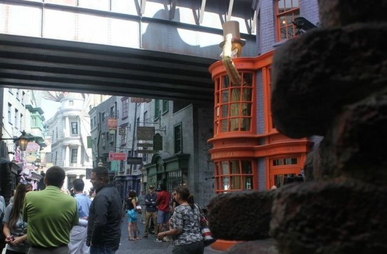 Wizarding World's Diagon Alley entrance