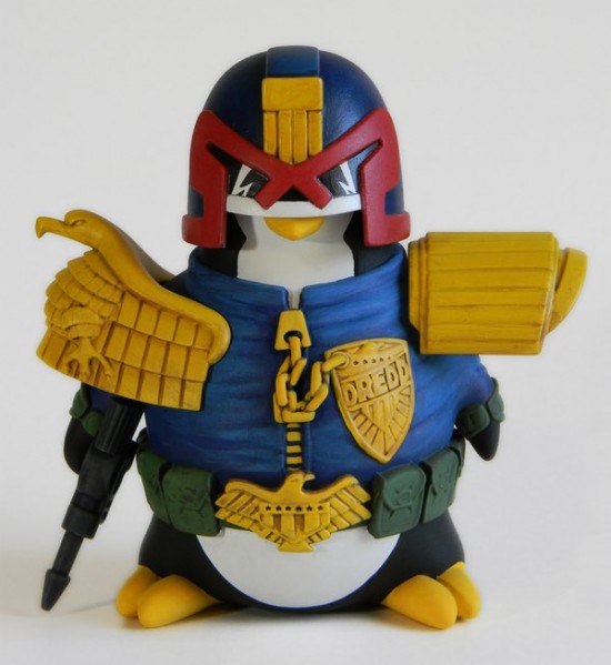 Cosplay Penguin: Judge Dredd Figure