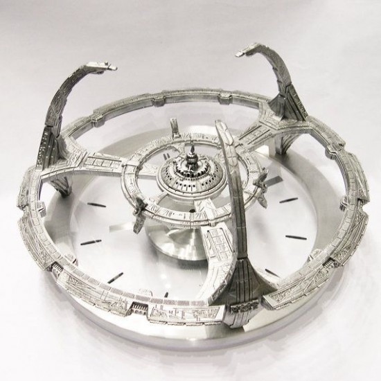 Star Trek Deep Space Nine Clock