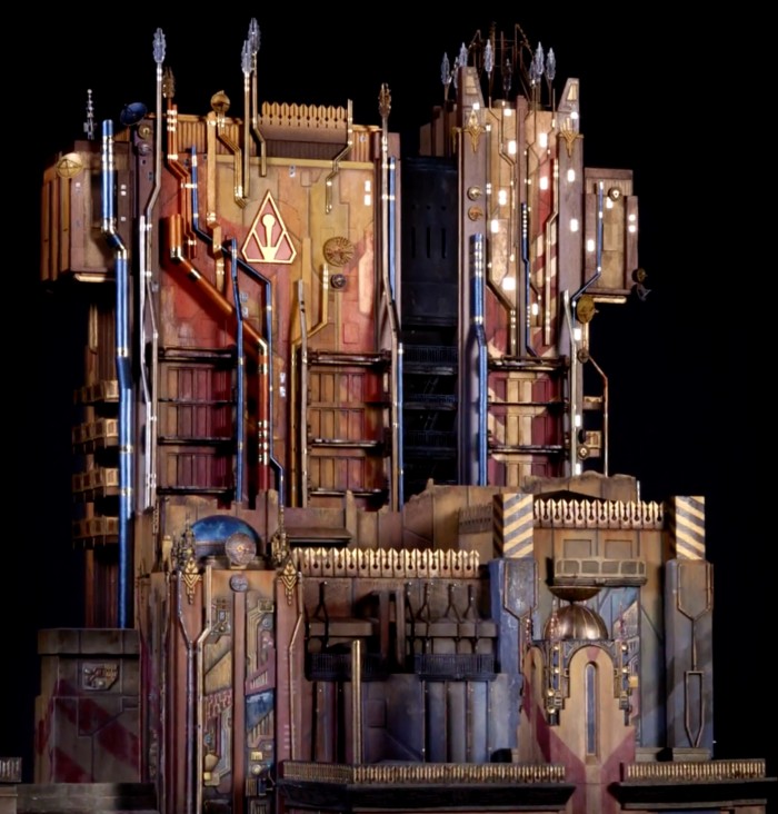 Guardians of the Galaxy - Mission: Break-out! model - The collector's fortress