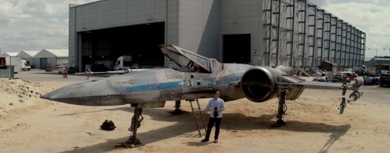 Star Wars Episode 7 x-wing 