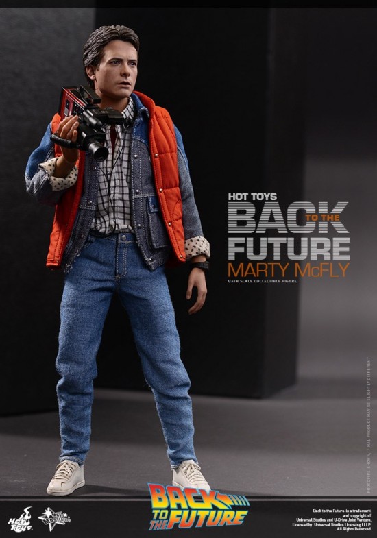 Hot Toys Back to the Future 1/6th scale Marty McFly Figure