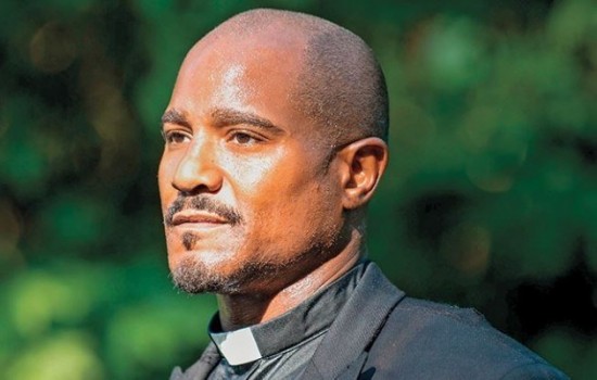  Seth Gilliam as Father Gabriel Stokes on The Walking Dead