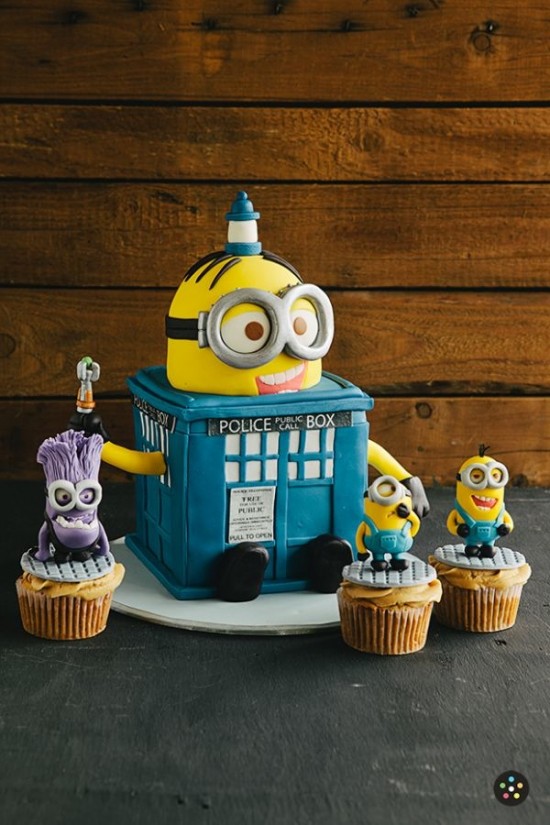 Minion Cupcakes Have The TARDIS Cake