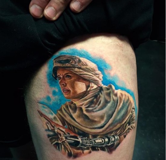 Star Wars: The Force Awakens: Rey on her speeder tattoo