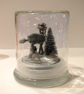 DIY HOTH SNOW GLOBE