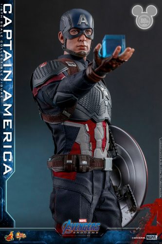 Hot Toys Captain America Figure