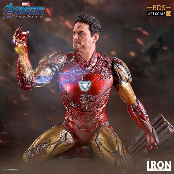 Avengers Endgame - Tony Stark Battle Diorama Statue