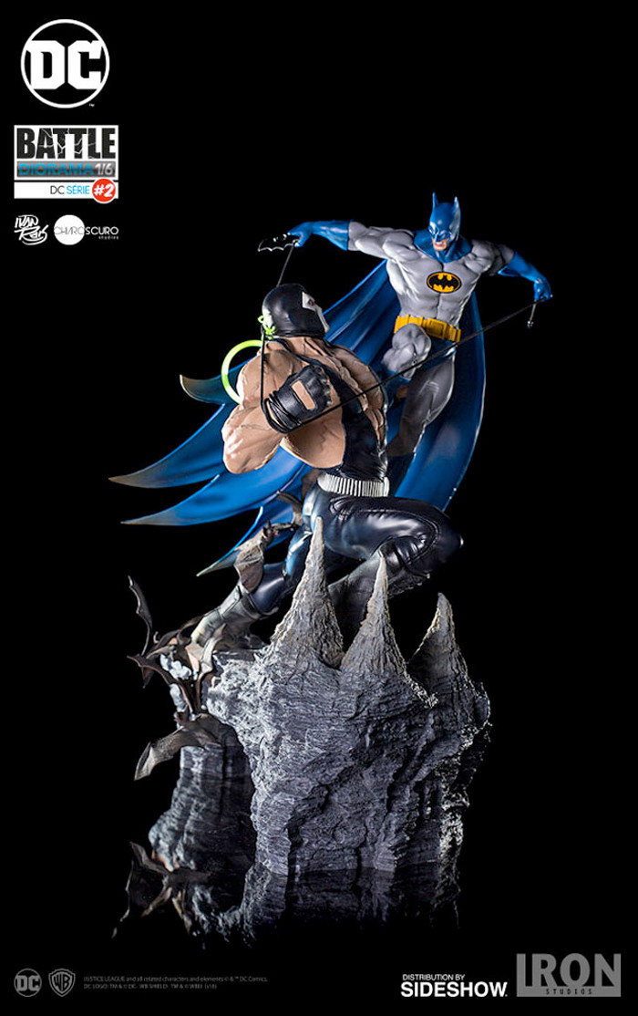 Batman vs Bane - Sideshow Collectibles Statue