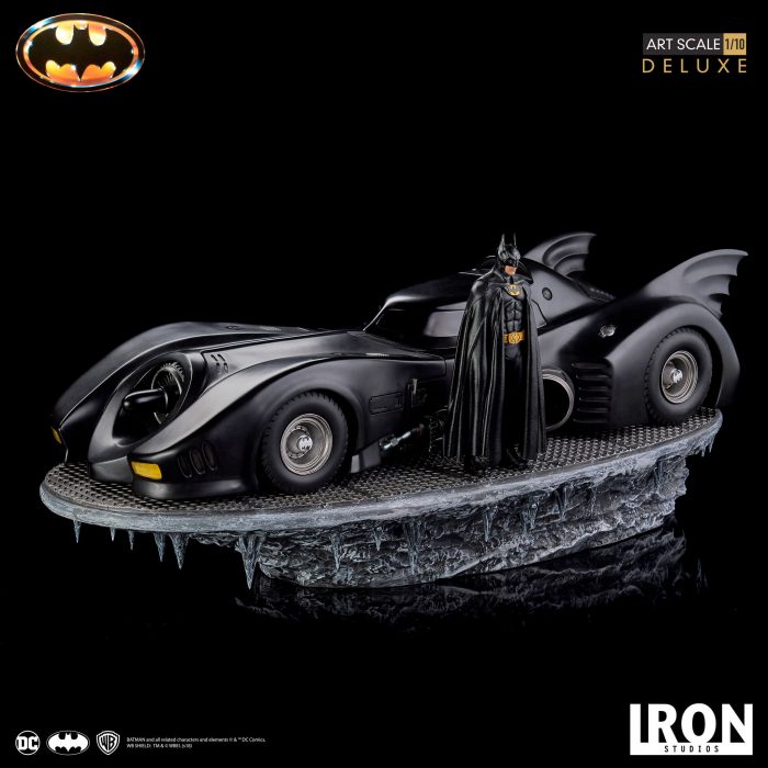 Batman - Batmobile Statue