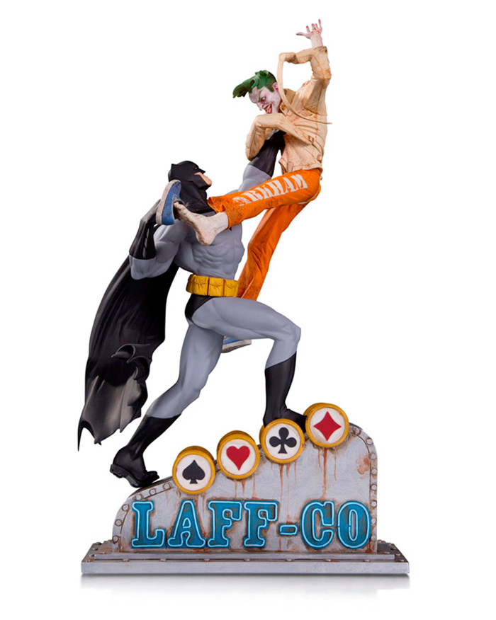 Batman and The Joker Laff Co. Battle Statue