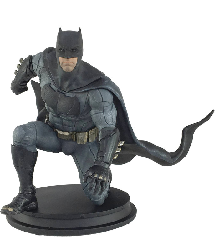 Justice League - Batman Statue