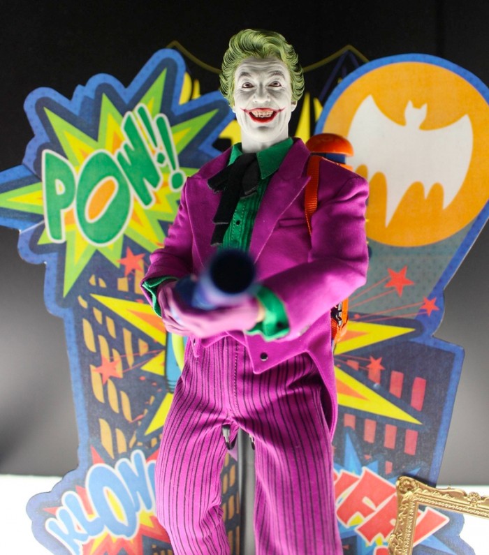 Hot Toys Batman 1966 The Joker