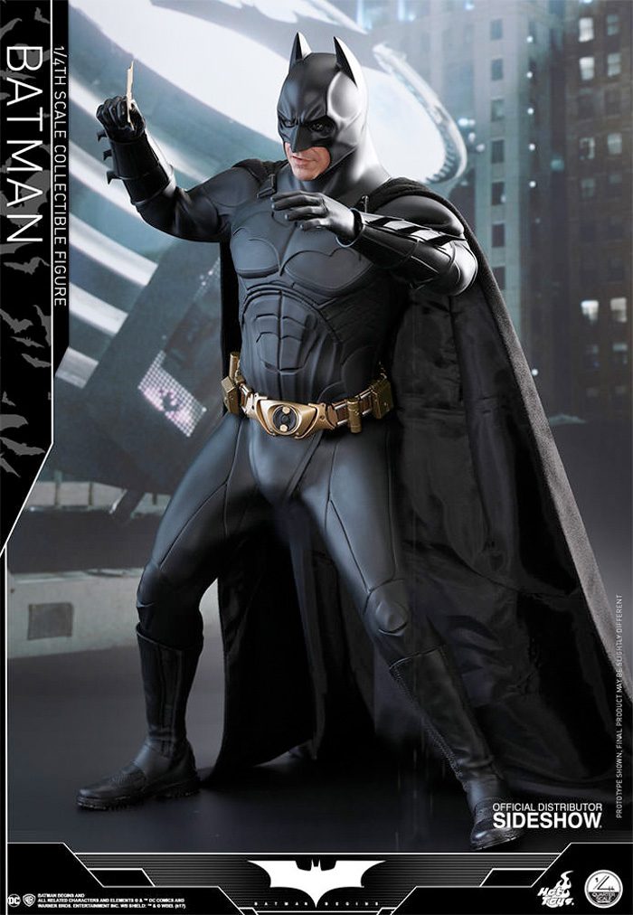 Hot Toys Batman Begins Figure