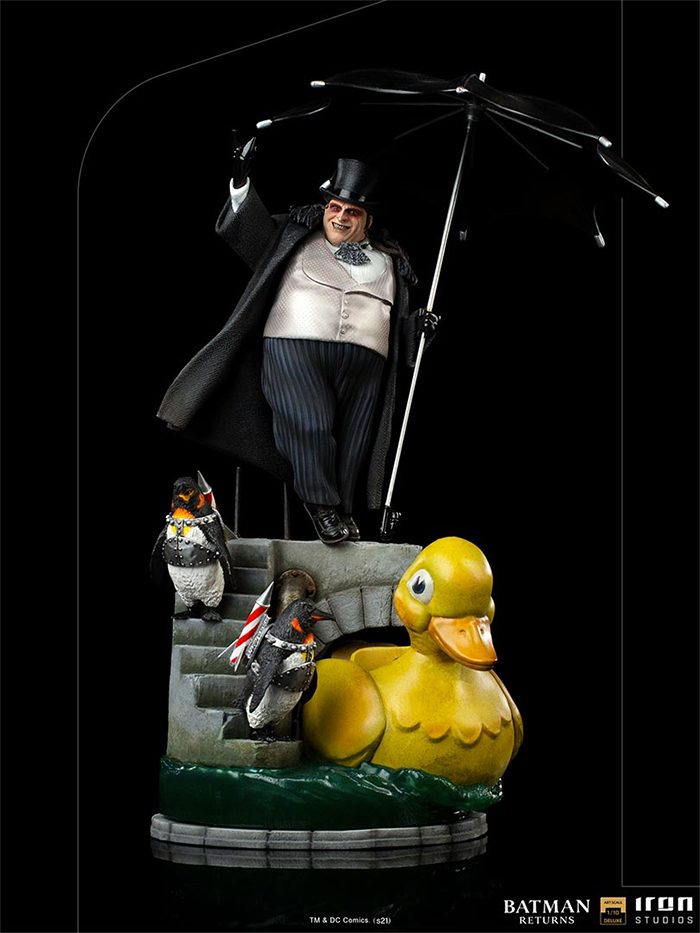 Batman Returns - Penguin Statue