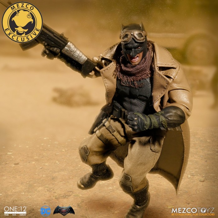 Batman v Superman - Knightmare Batman - Mezco Toyz