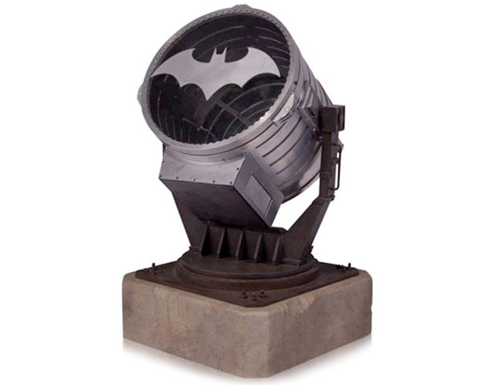 batsignal-prop-light