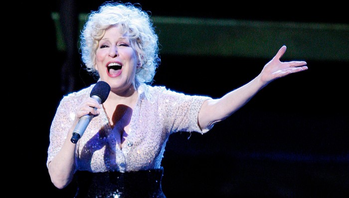 bettemidler-singing