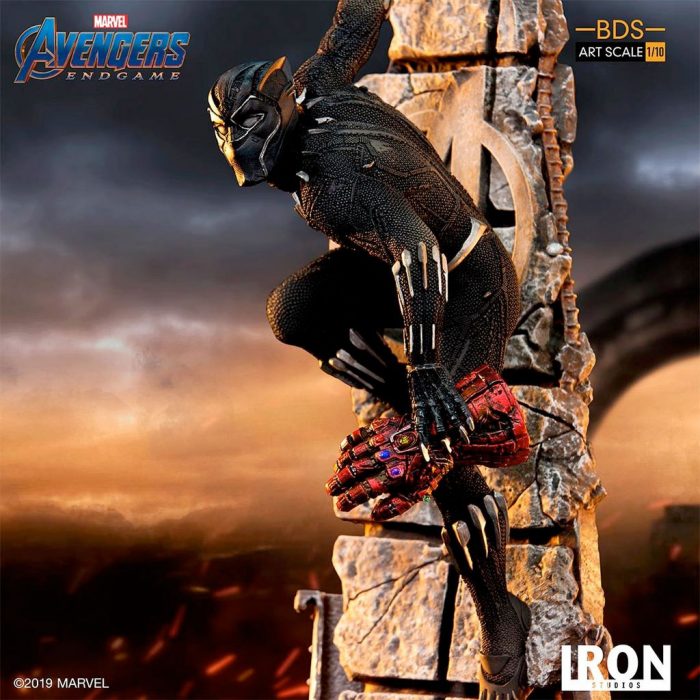 Black Panther - Avengers Endgame Iron Studios Statue