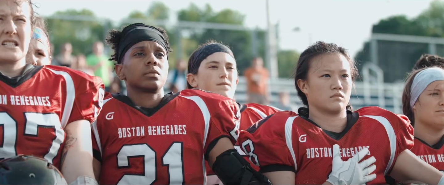 Born to Play Trailer: ESPN Doc On Women's Tackle Football Team – /Film