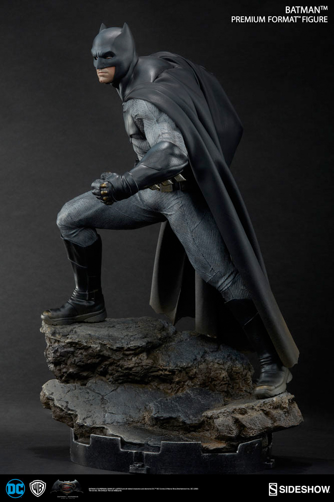 bvs-batman-sideshow-premiumfigure