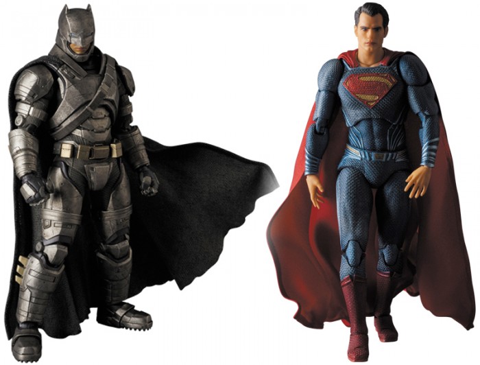 bvs-deluxefigures-batman-superman