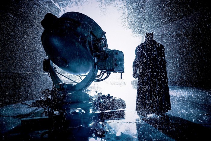 bvs-setphoto-rain-batsignal-full