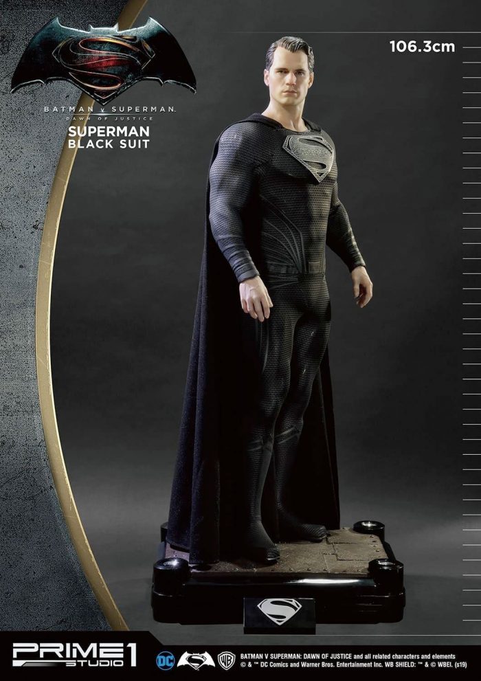 Batman v Superman - Black Suit Superman Statue