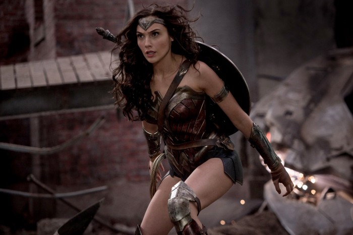 bvs-wonderwoman-setphoto-climax