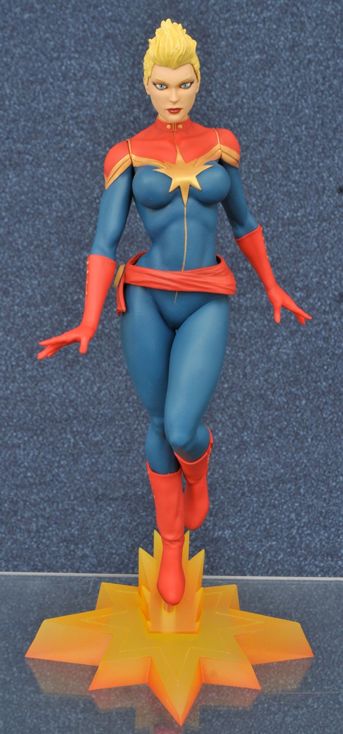 captainmarvel-diamonselects-pvc