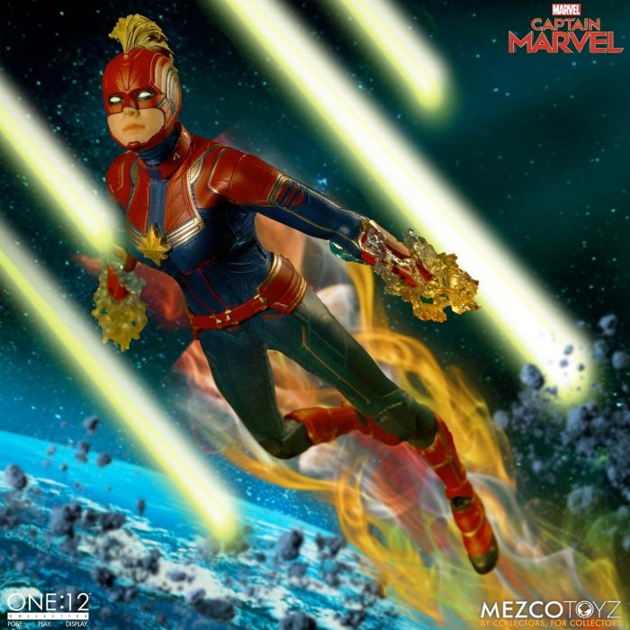 Captain Marvel One:12 Collective Figure