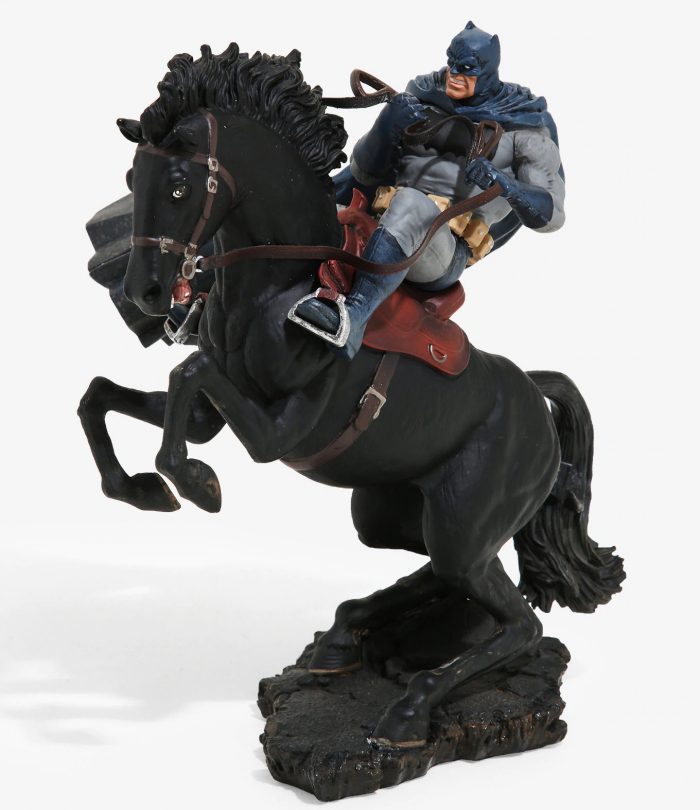 Dark Knight Returns - Batman on Horse Statue